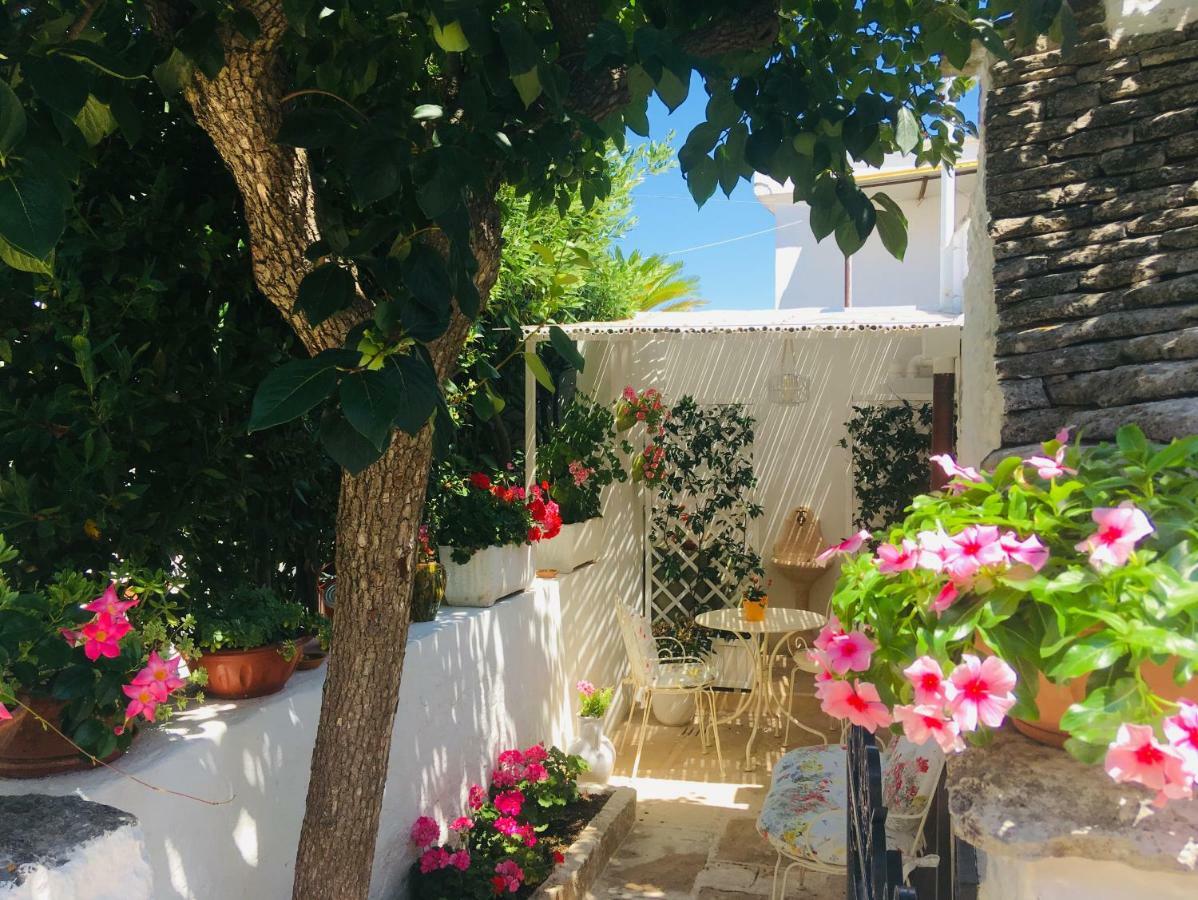 Vila Trullo "Vicolo Fiorito" Alberobello Exteriér fotografie